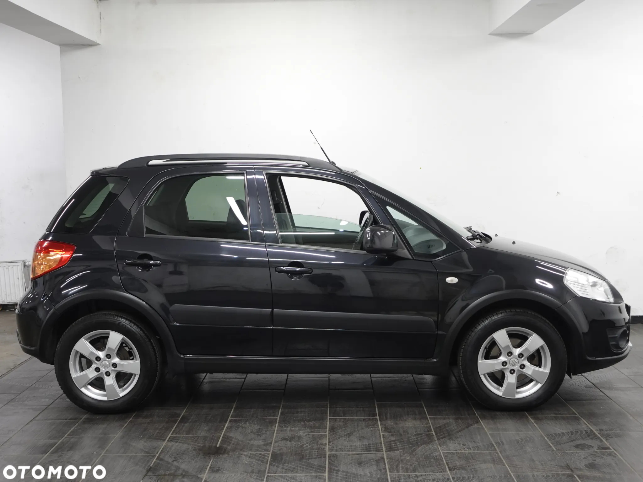 Suzuki SX4 1.6 Comfort - 10