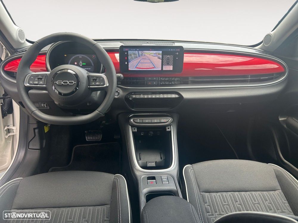 Fiat 600e 54 kWh (RED) - 10