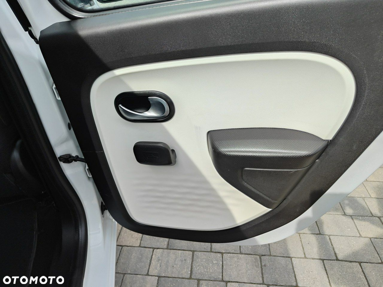 Renault Twingo SCe 70 Life EU6 - 24