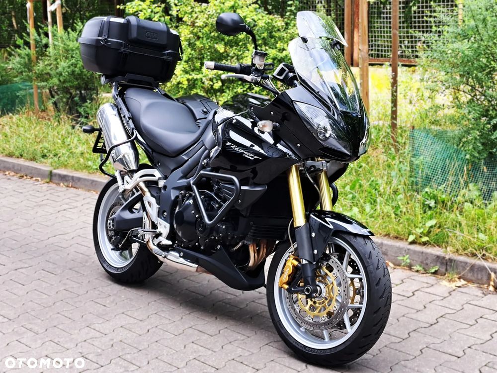 Triumph Tiger - 9