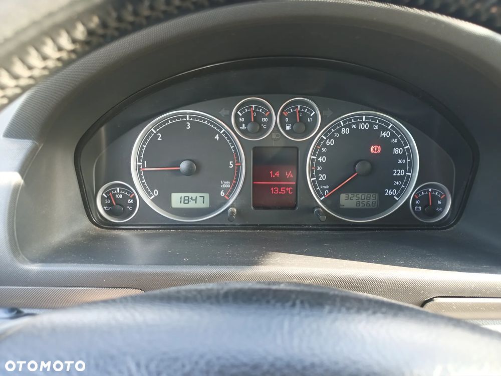 Volkswagen Sharan 1.9 TDI Basis - 6