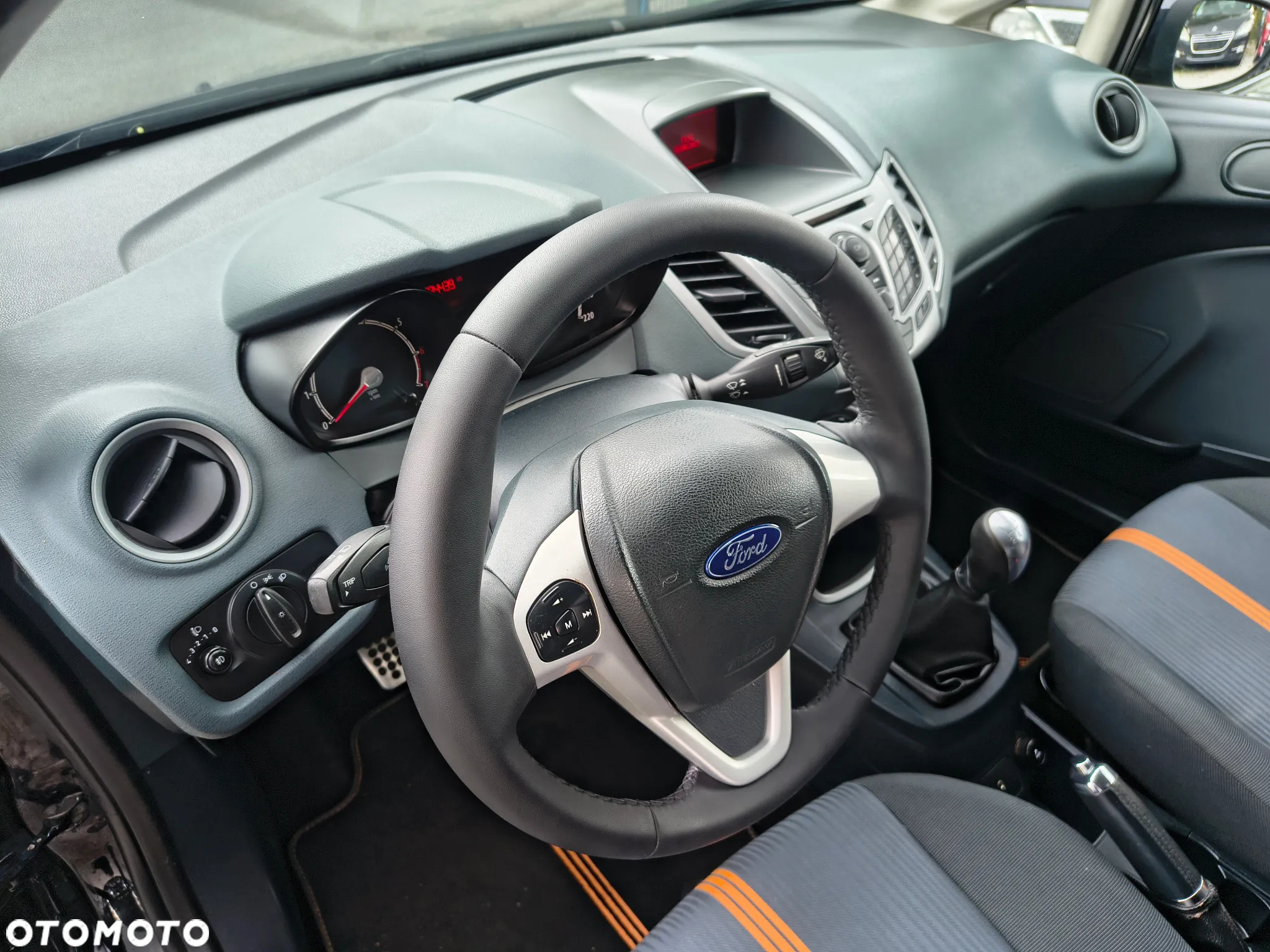 Ford Fiesta 1.25 Platinium X - 17
