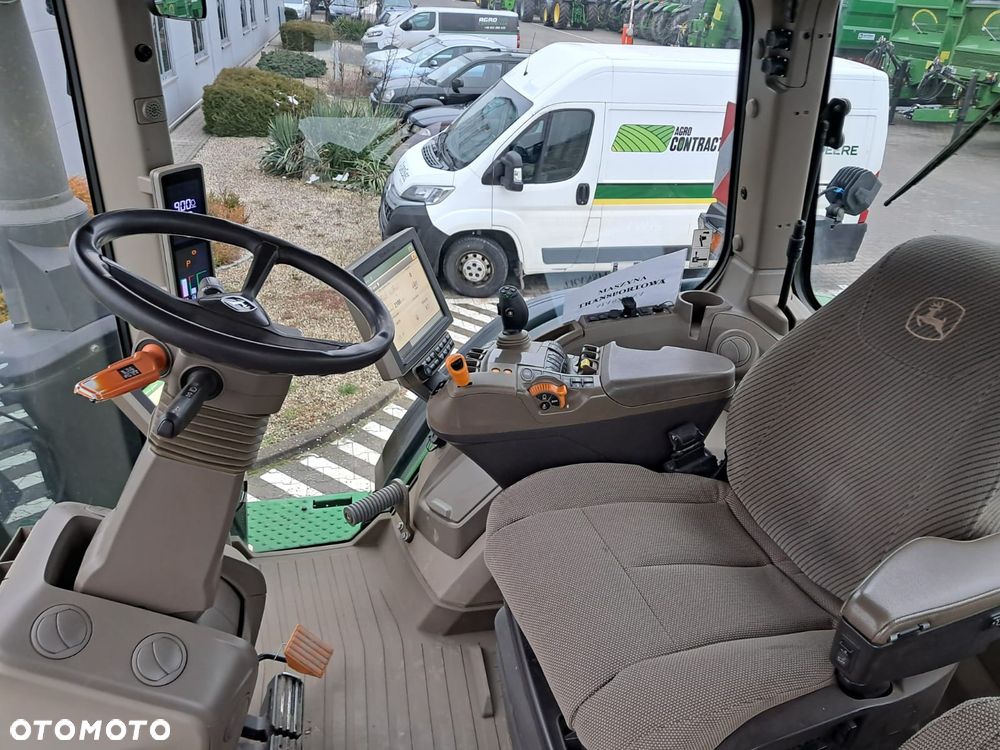 John Deere 8R310 - 10