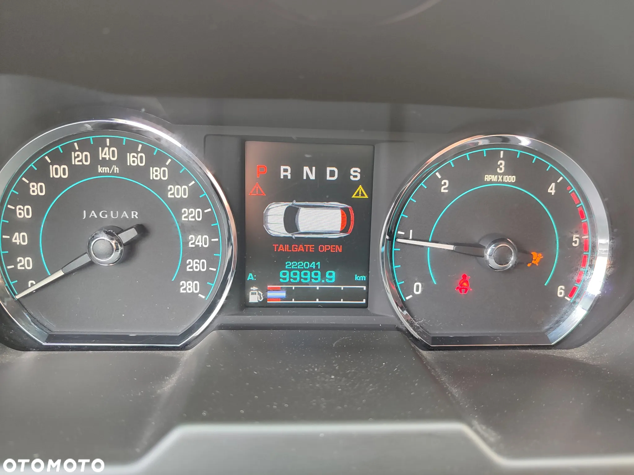 Jaguar XF 2.2 D Luxury - 9
