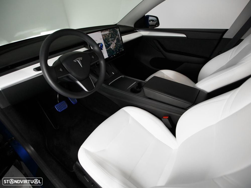 Tesla Model Y RWD - 7