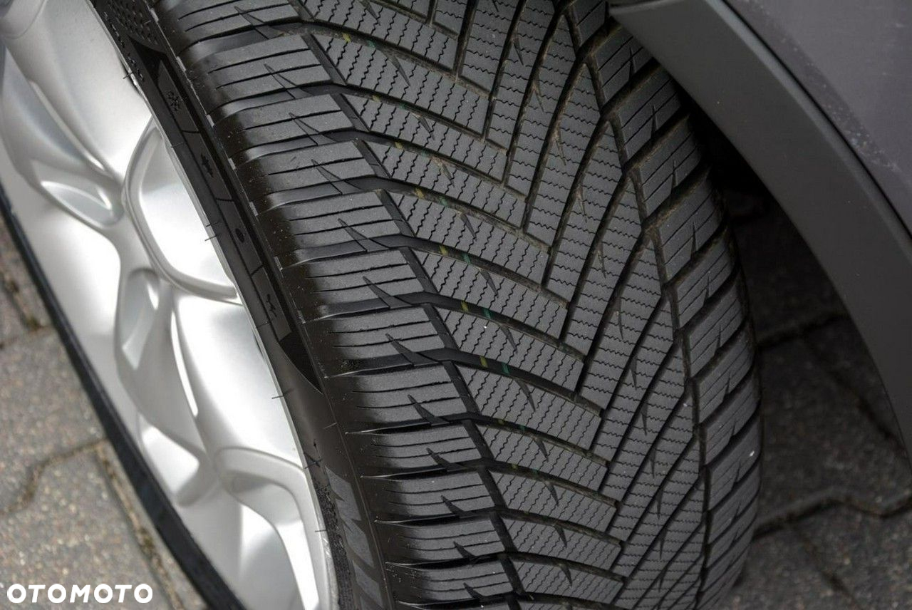 Ford Kuga 2.0 TDCi 4WD Titanium Plus - 34
