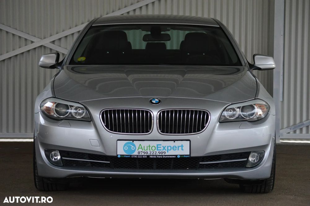BMW Seria 5 520d Sport-Aut. - 13