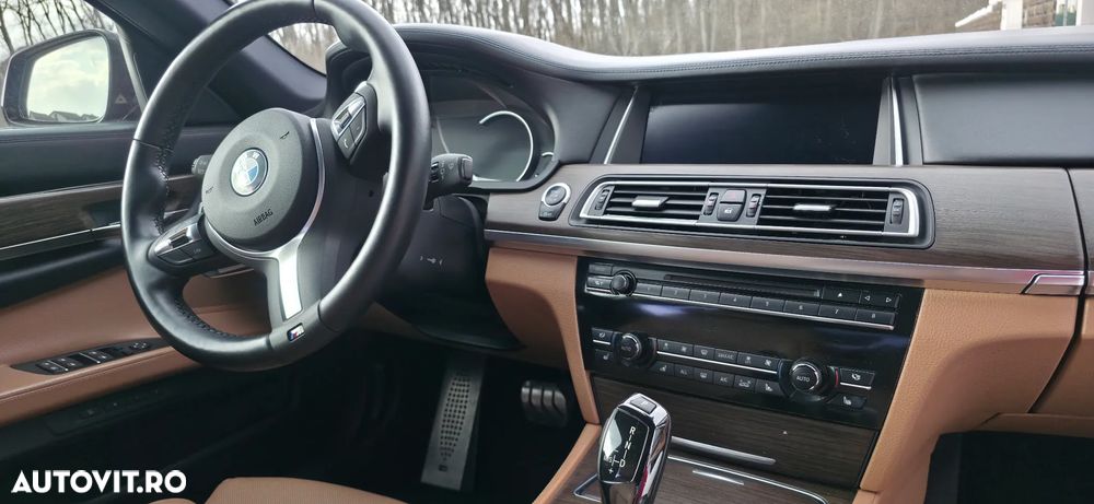 BMW Seria 7 740d xDrive - 5