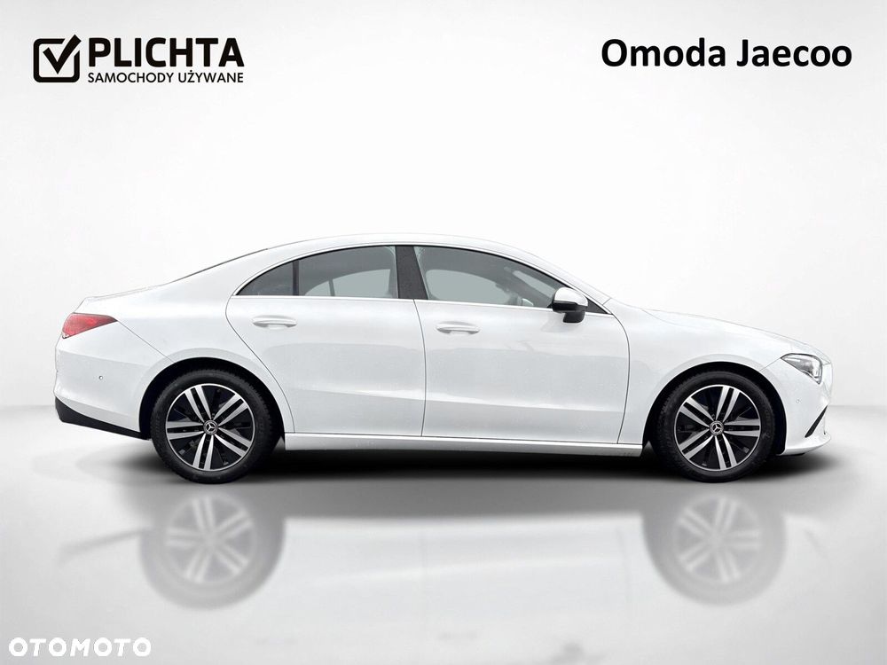 Mercedes-Benz CLA 200 7G-DCT - 7