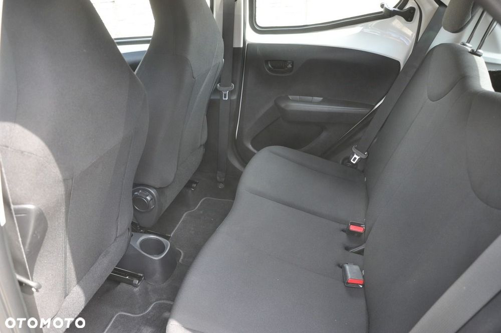 Toyota Aygo - 10
