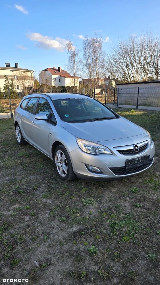 Opel Astra 1.4 Turbo Edition - 2