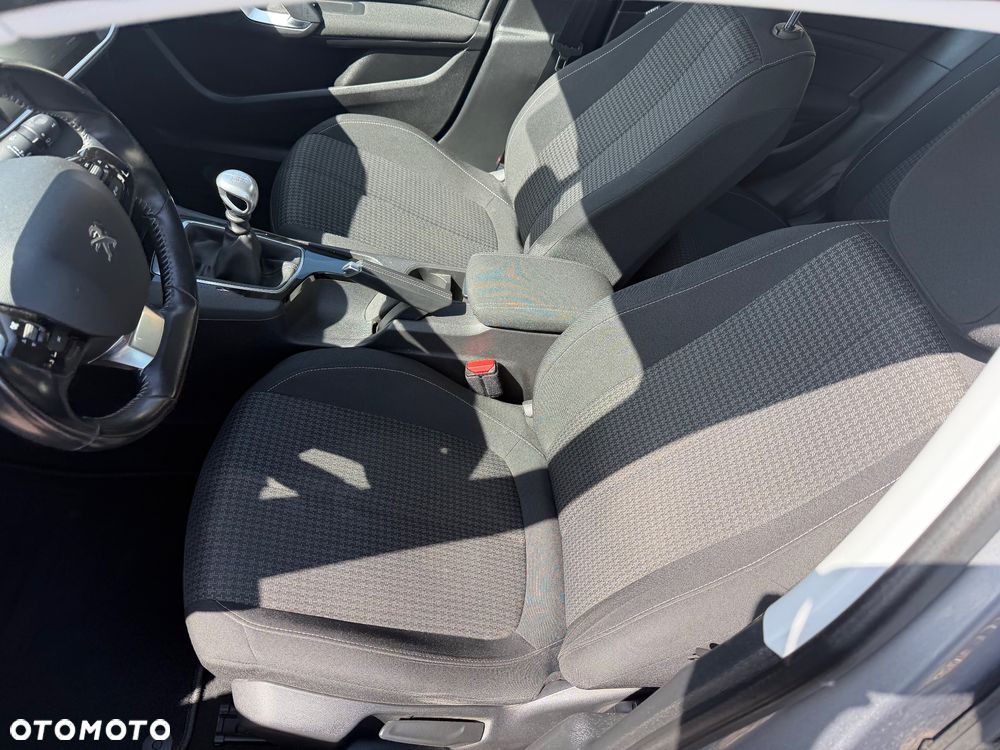 Peugeot 308 PureTech 130 GPF Stop & Start Active - 9