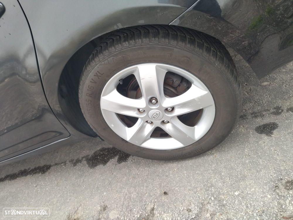 Kia Ceed SW - 8