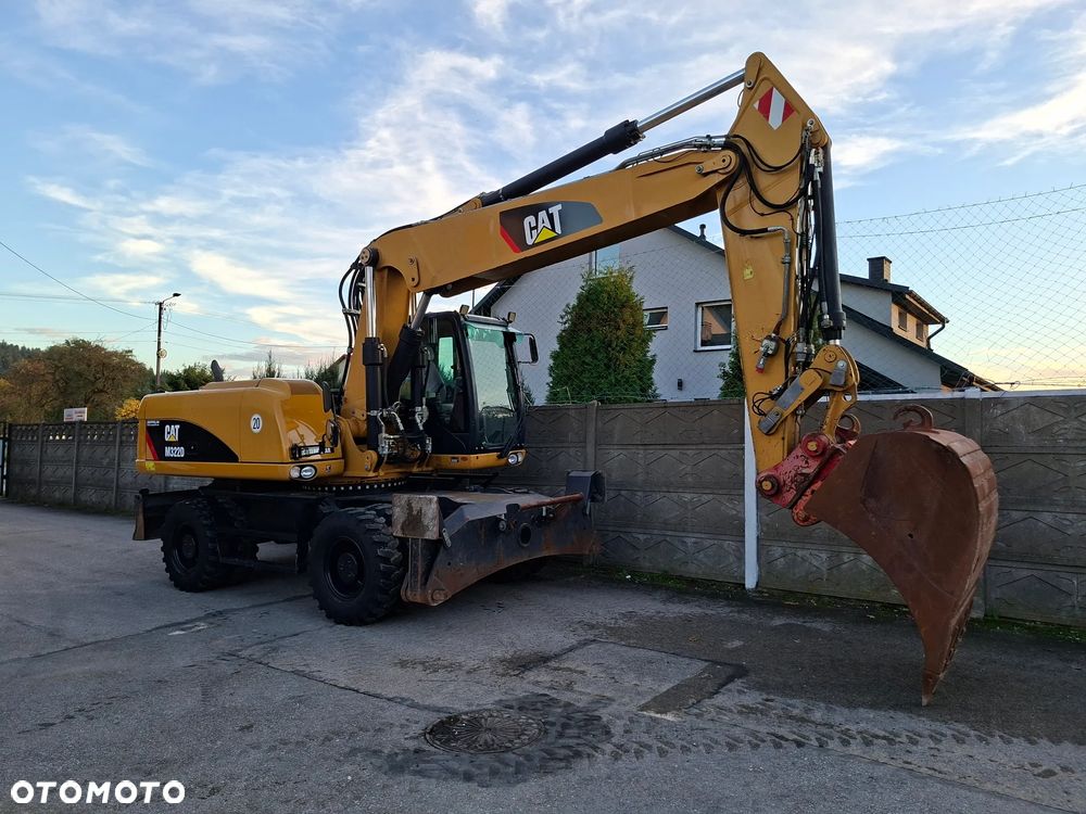 Caterpillar CAT M 322 D - 12
