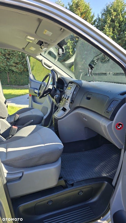 Hyundai H-1 - 16