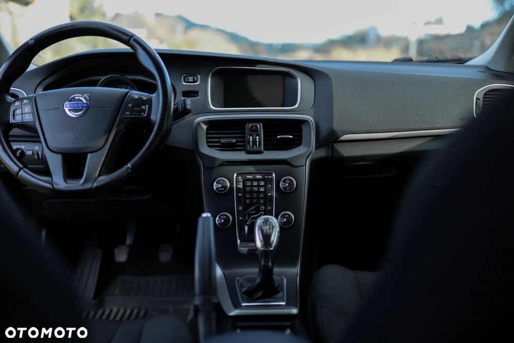 Volvo V40 D2 Kinetic - 15