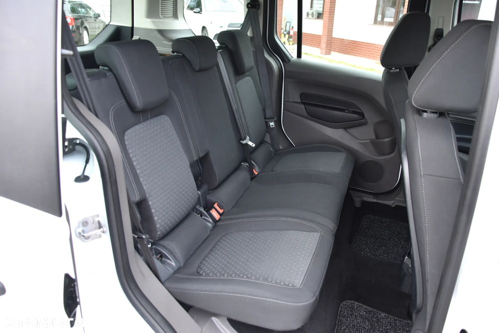 Ford Tourneo Connect 1.5 EcoBlue Start-Stop Titanium - 25