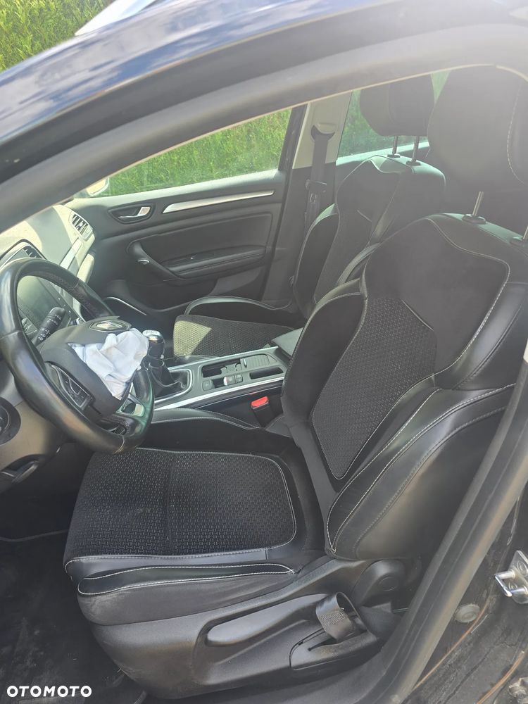 Renault Megane BLUE dCi 115 BUSINESS EDITION - 17