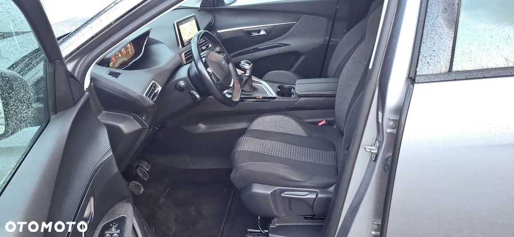 Peugeot 5008 PureTech 130 Active - 17