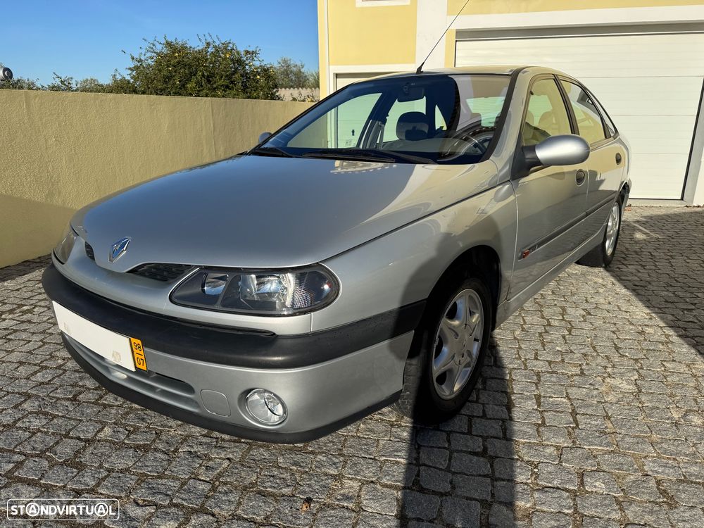 Renault Laguna 1.6 RXE - 14