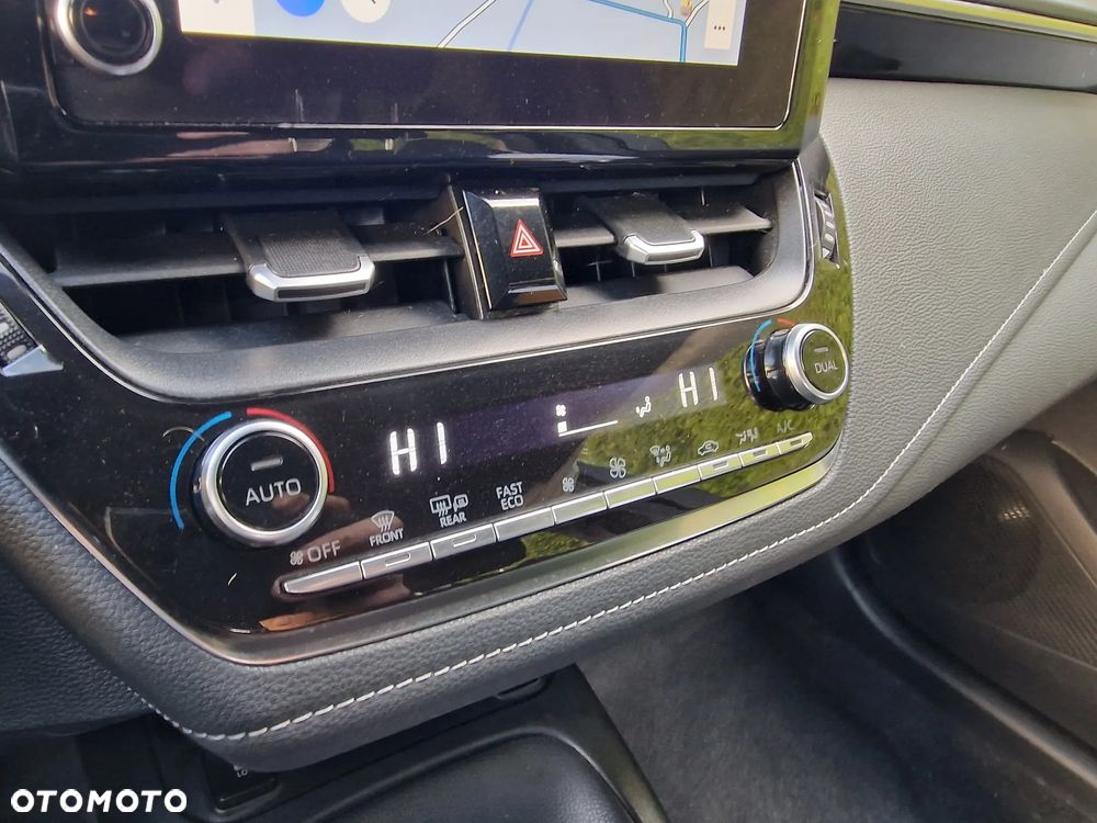 Toyota Corolla 1.8 Business Edition - 27