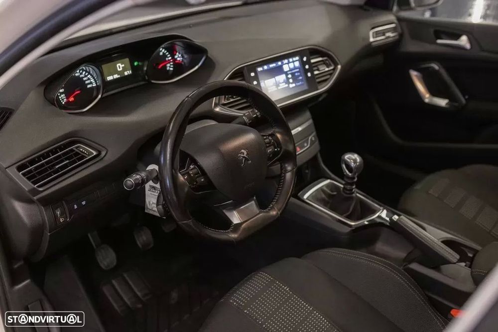 Peugeot 308 SW 1.6 BlueHDi Allure - 21