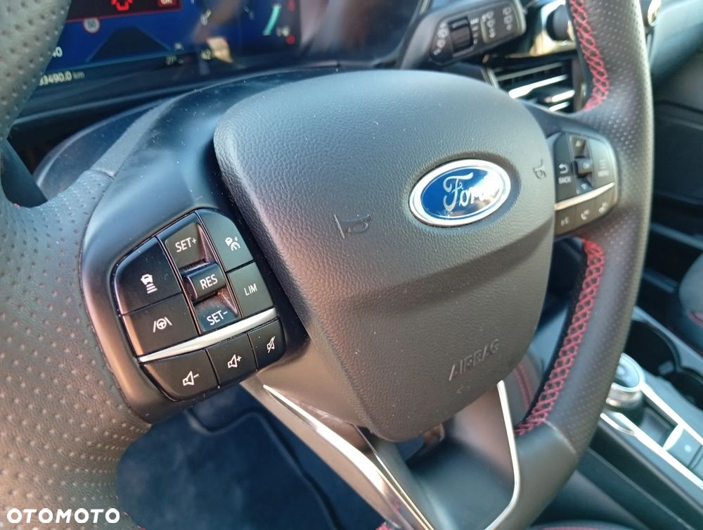 Ford Kuga - 10