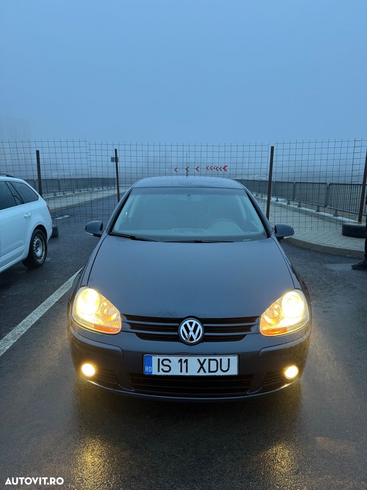 Volkswagen Golf 1.9 TDI DPF Tour - 1