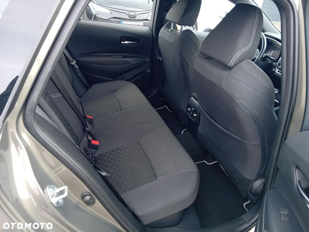 Toyota Corolla - 11