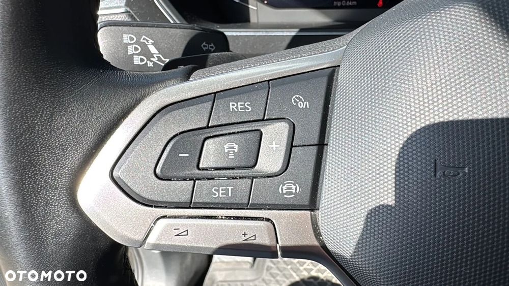 Volkswagen Tiguan - 18