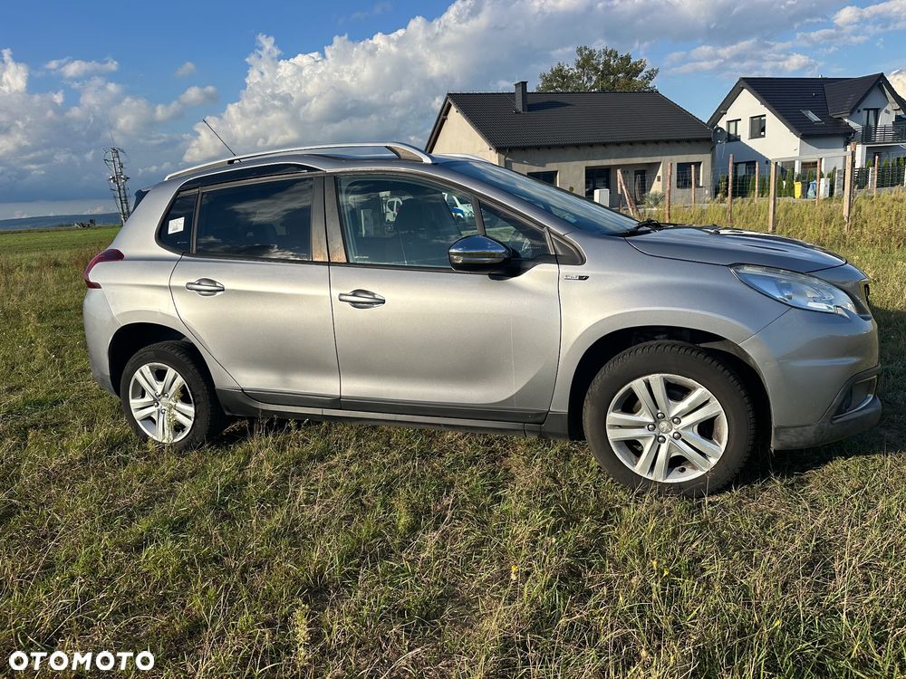 Peugeot 2008 1.6 BlueHDi Style - 5