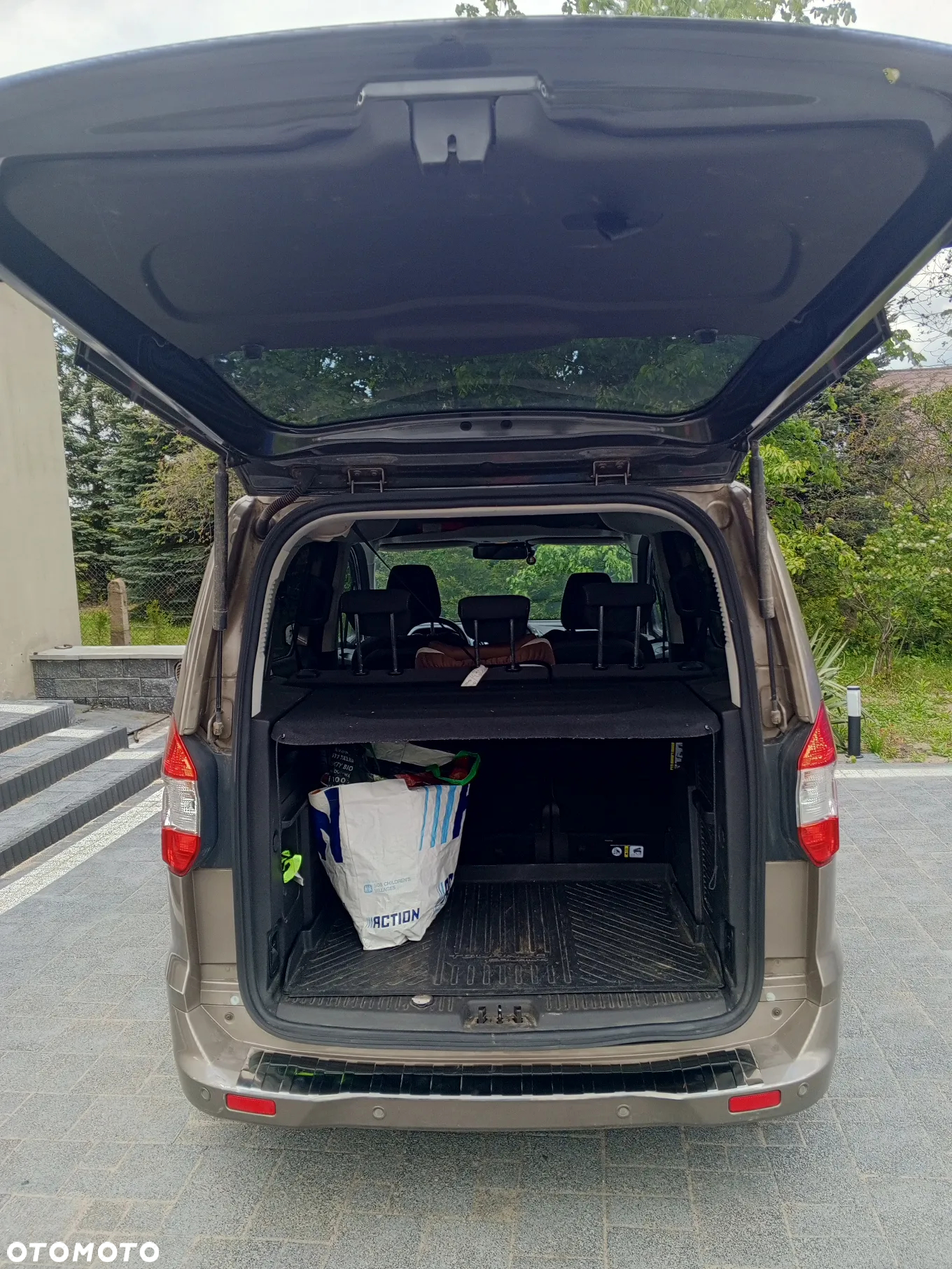 Ford Tourneo Courier 1.0 EcoBoost Titanium - 16