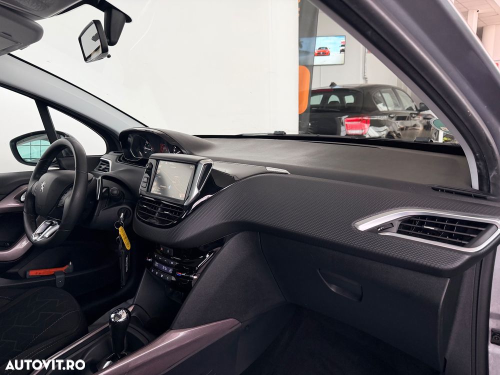 Peugeot 2008 1.2 e-VTi STT ETG Active - 28