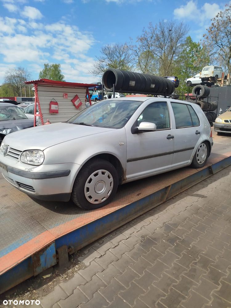 Volkswagen Golf 4  na części - 3