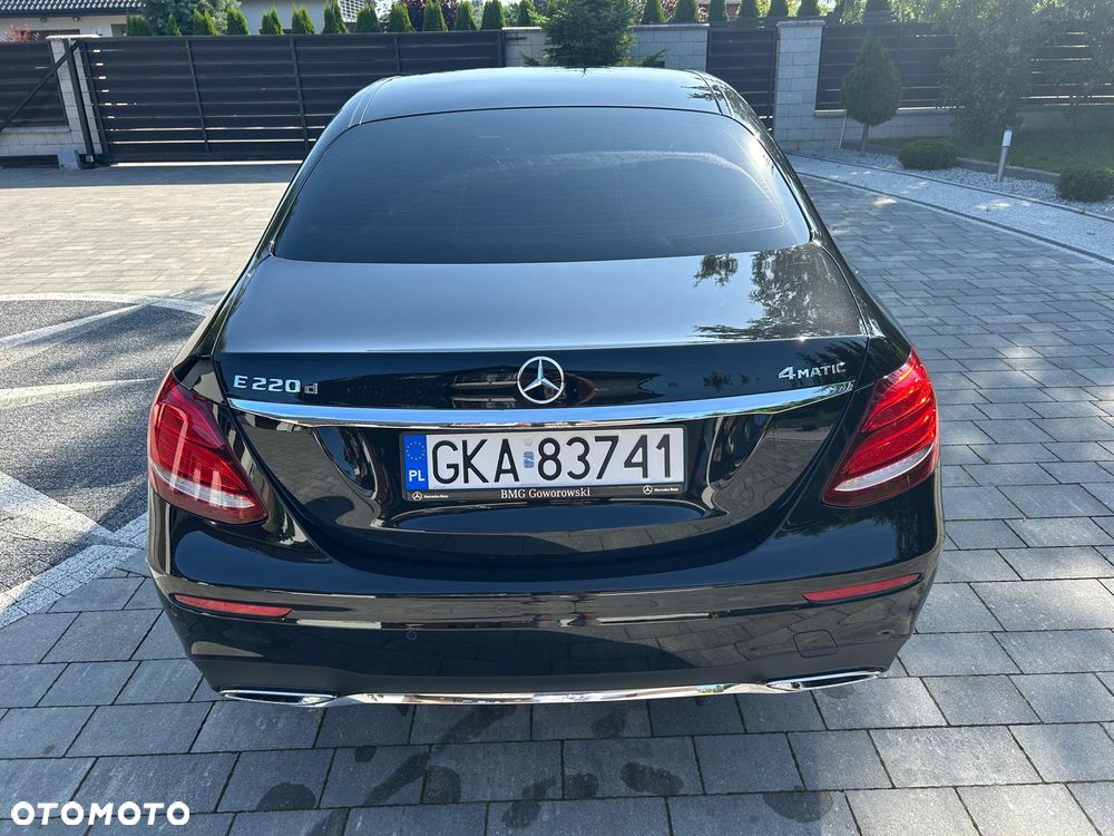 Mercedes-Benz Klasa E 220 d 4-Matic 9G-TRONIC - 8