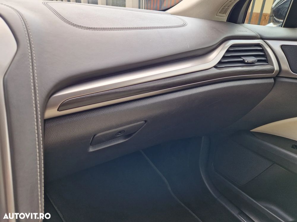 Ford Mondeo 2.0 TDCi Aut. Vignale - 13