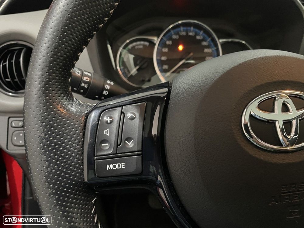 Toyota Yaris 1.5 HSD Sport+P.Techno - 19