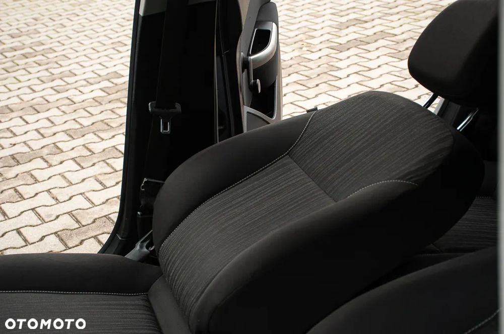 Opel Astra 1.6 Active - 37