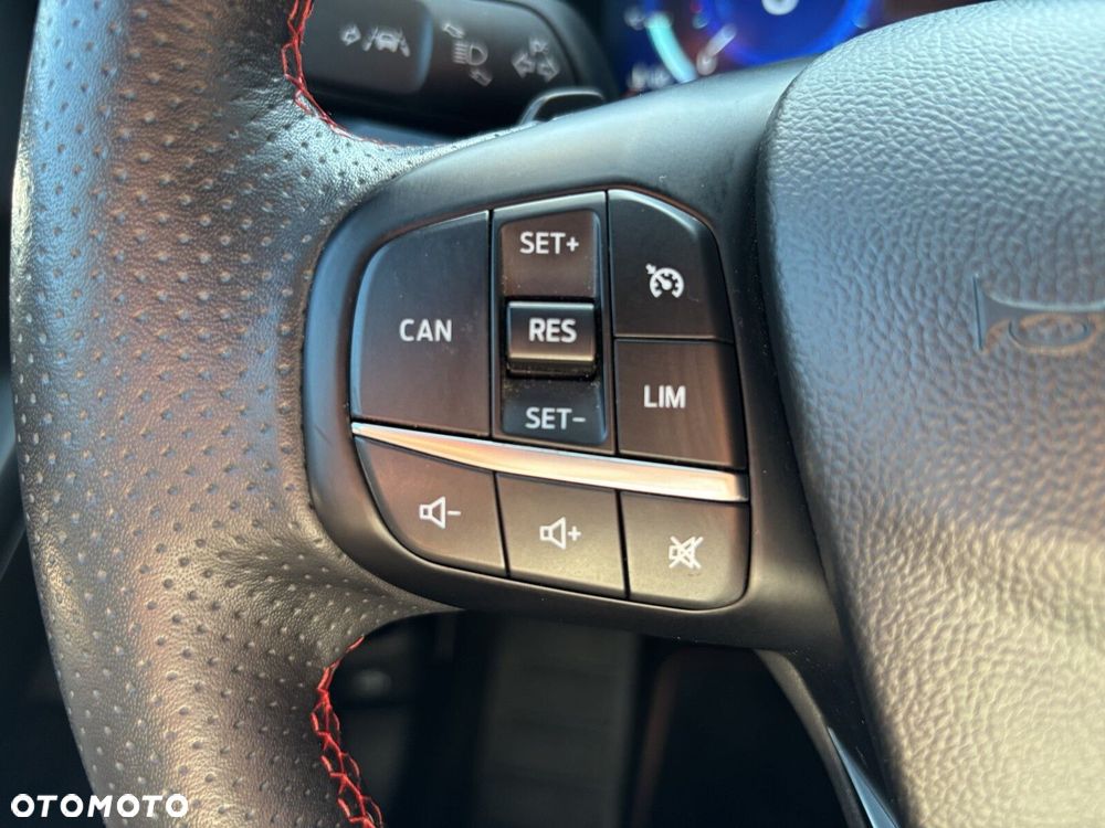 Ford Focus - 25