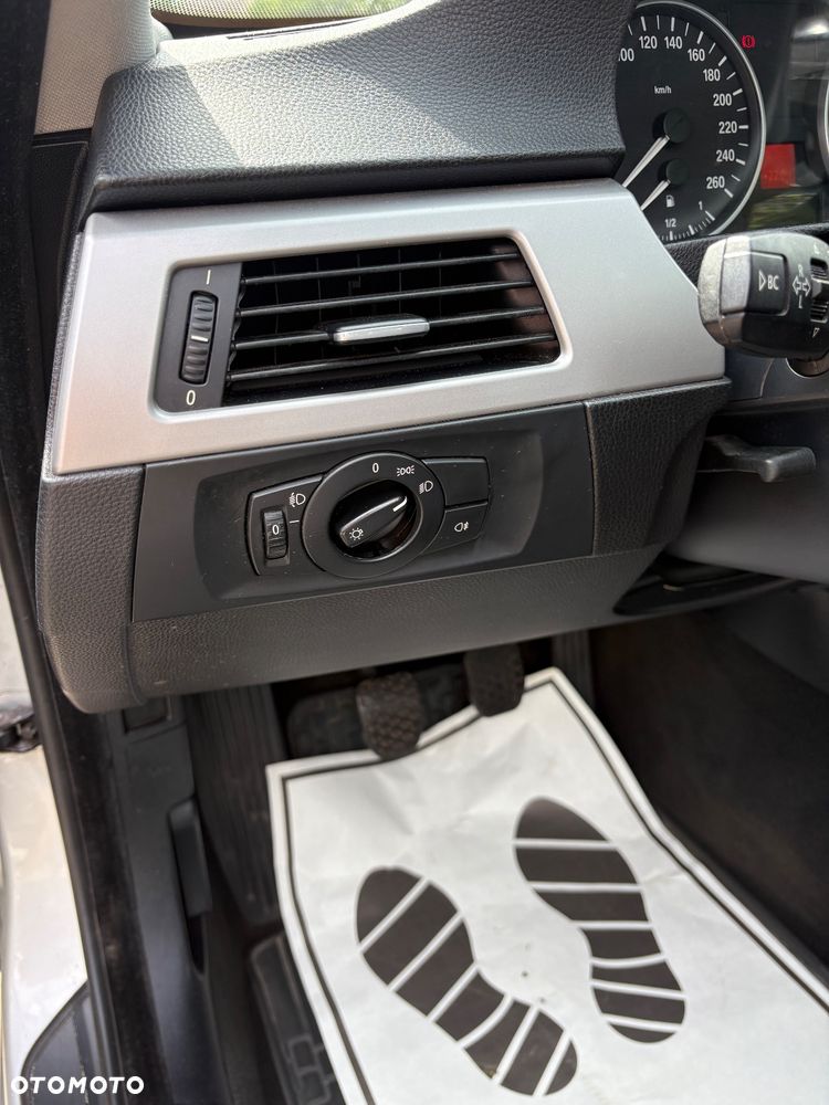 BMW Seria 3 320i - 19