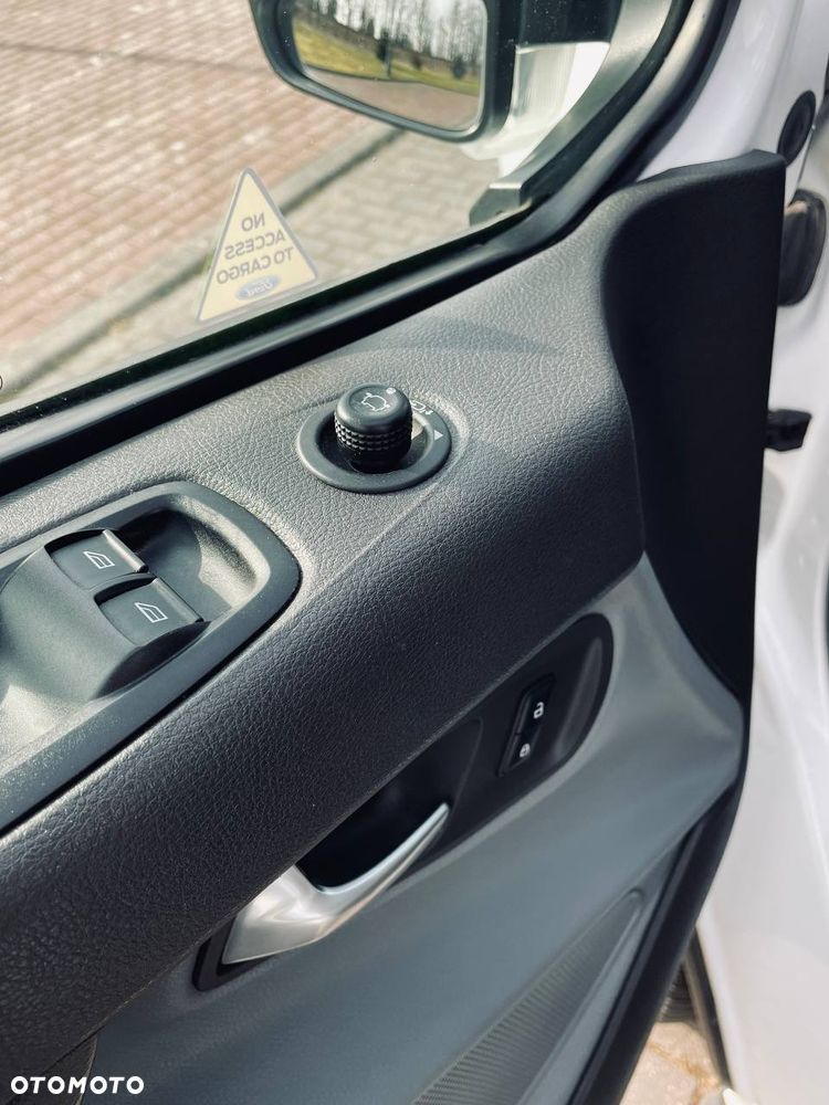 Ford Transit Custom - 10