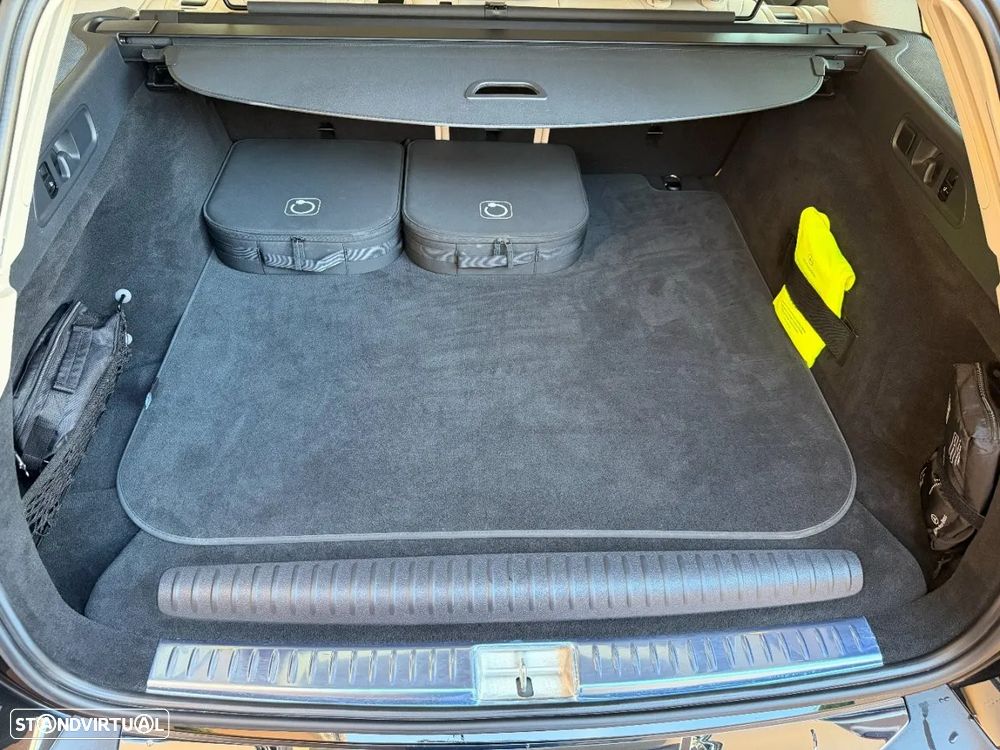 Mercedes-Benz E 300 de 4Matic All-Terrain - 26