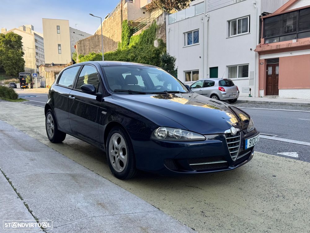 Alfa Romeo 147 1.9 JTD 16V Distinctive - 3