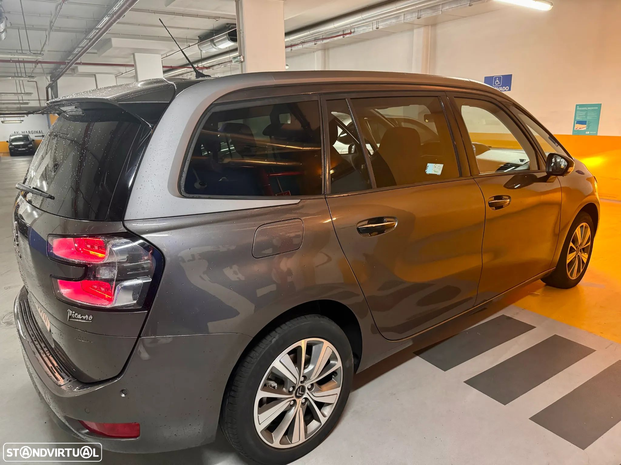 Citroën C4 Grand Picasso 1.6 BlueHDi Feel - 1