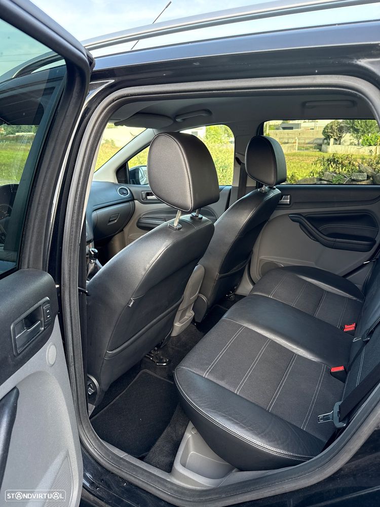 Ford Focus SW 1.6 TDCi Titanium - 14