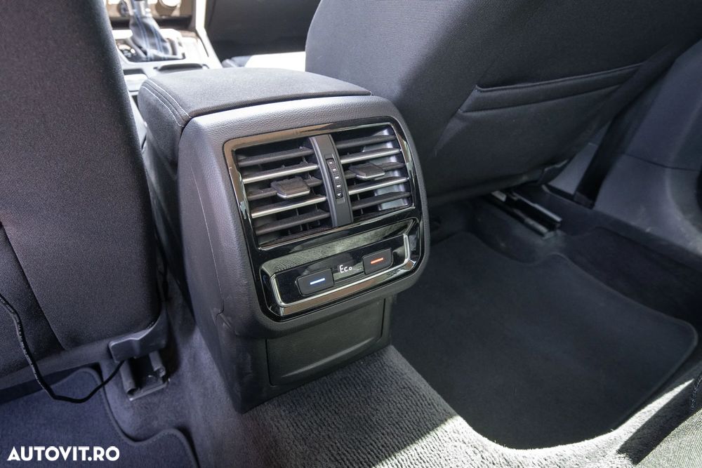 Volkswagen Passat 1.4 TSI DSG GTE - 32