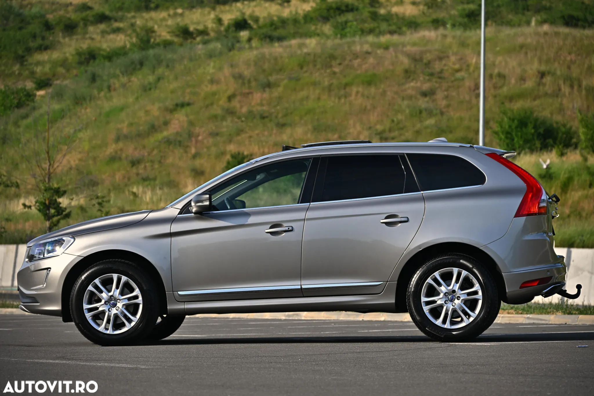 Volvo XC 60 D4 Geartronic Summum - 8