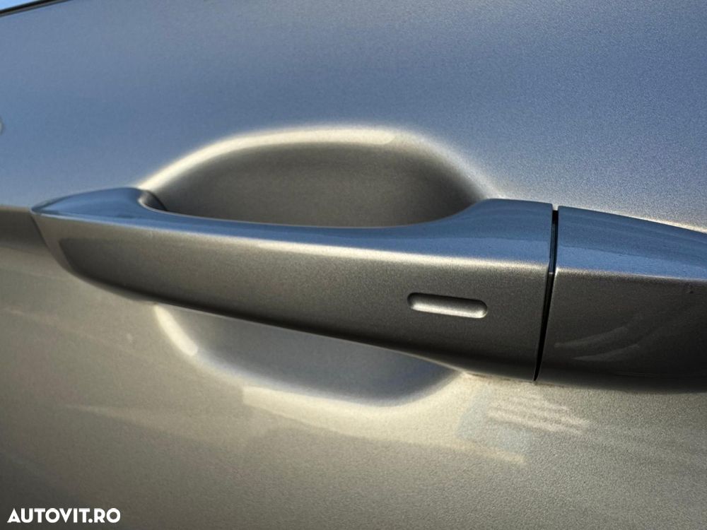 Volkswagen Passat 2.0 BiTDI DSG 4Mot Highline - 3