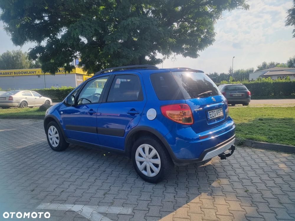 Suzuki SX4 1.6 VVT 4x4 Comfort - 4