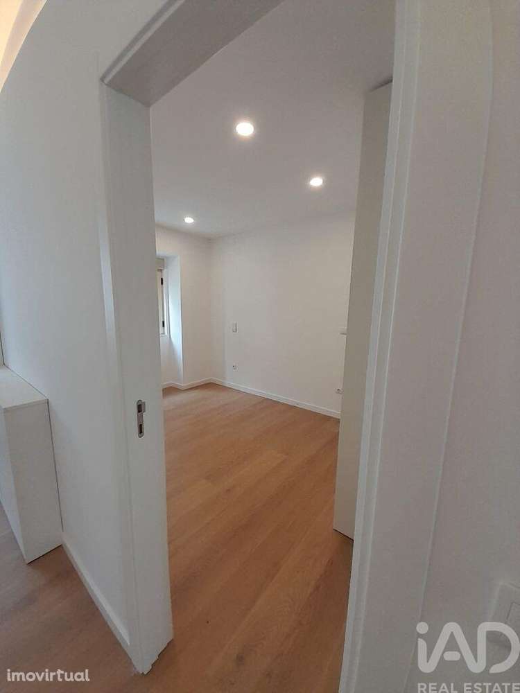 Casa / Villa T2 em Oliveira do Douro de 70 m2 - Grande imagem: 3/30